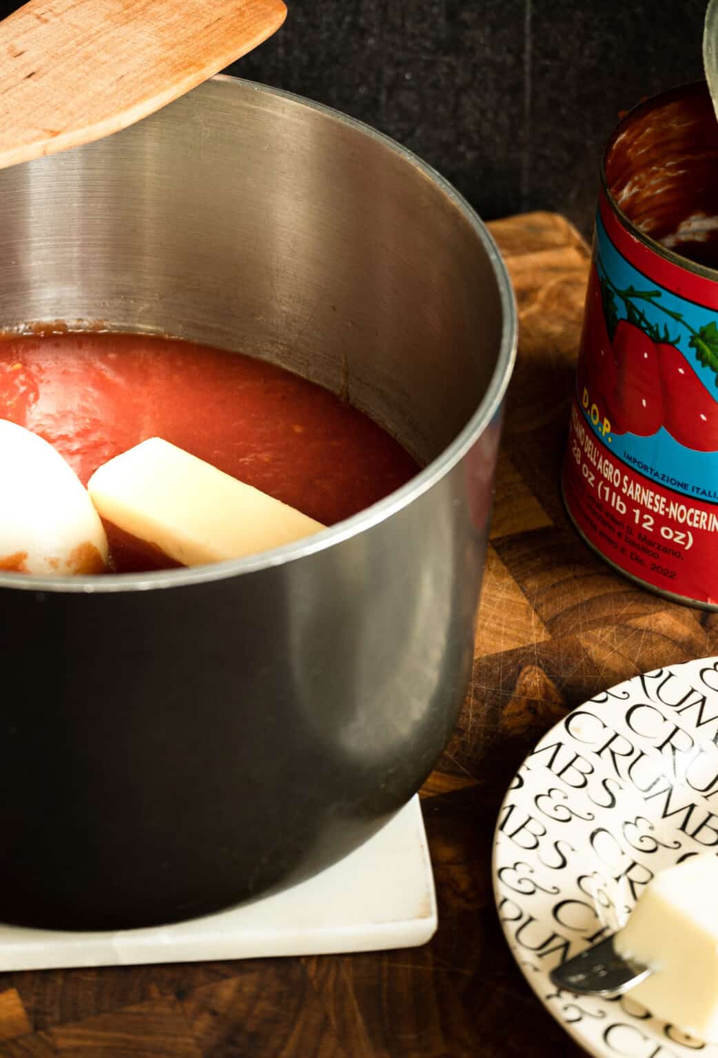 45 Minute Tomato Sauce with Butter and Onion (Marcella Hazan's recipe