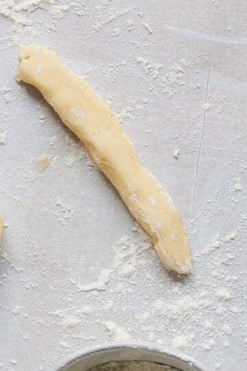 log of lemon knot dough for step 1 of rolling