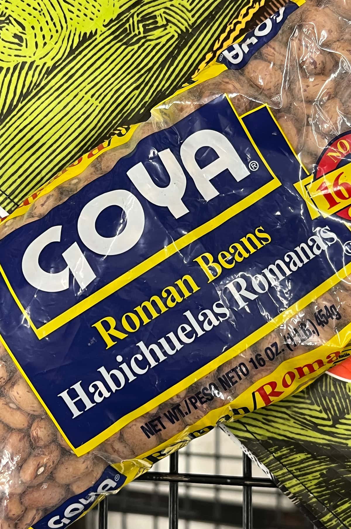 Package of Goya Roman Beans, labeled Roman Beans and Habichuelas Romanas.